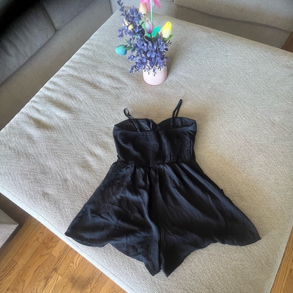 Romper - Picture 2 of 4